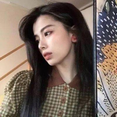 新能源车越长越胖，老小区快停不下了，大家觉得有必要追求“轻量化”吗？